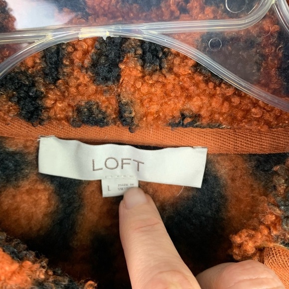 Ann Taylor LOFT LARGE hooded Fleece Half Zip Brown Black Leopard Animal - Picture 5 of 8